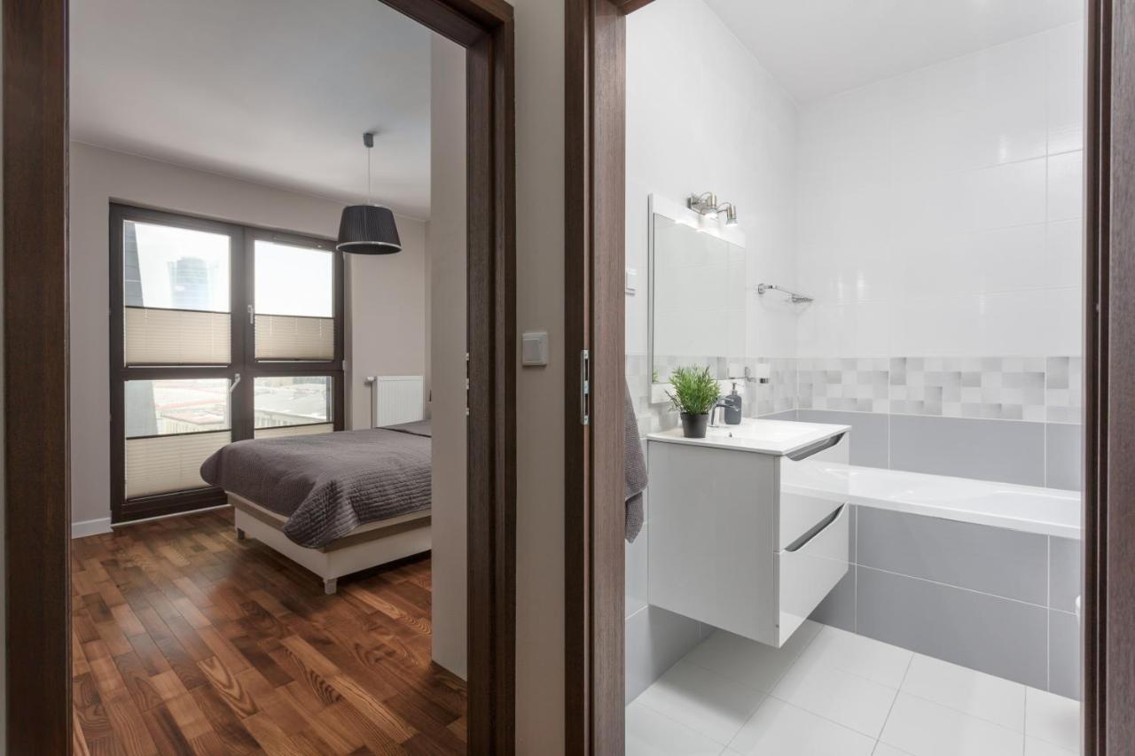 Chill Apartments City Link Varsavia Esterno foto