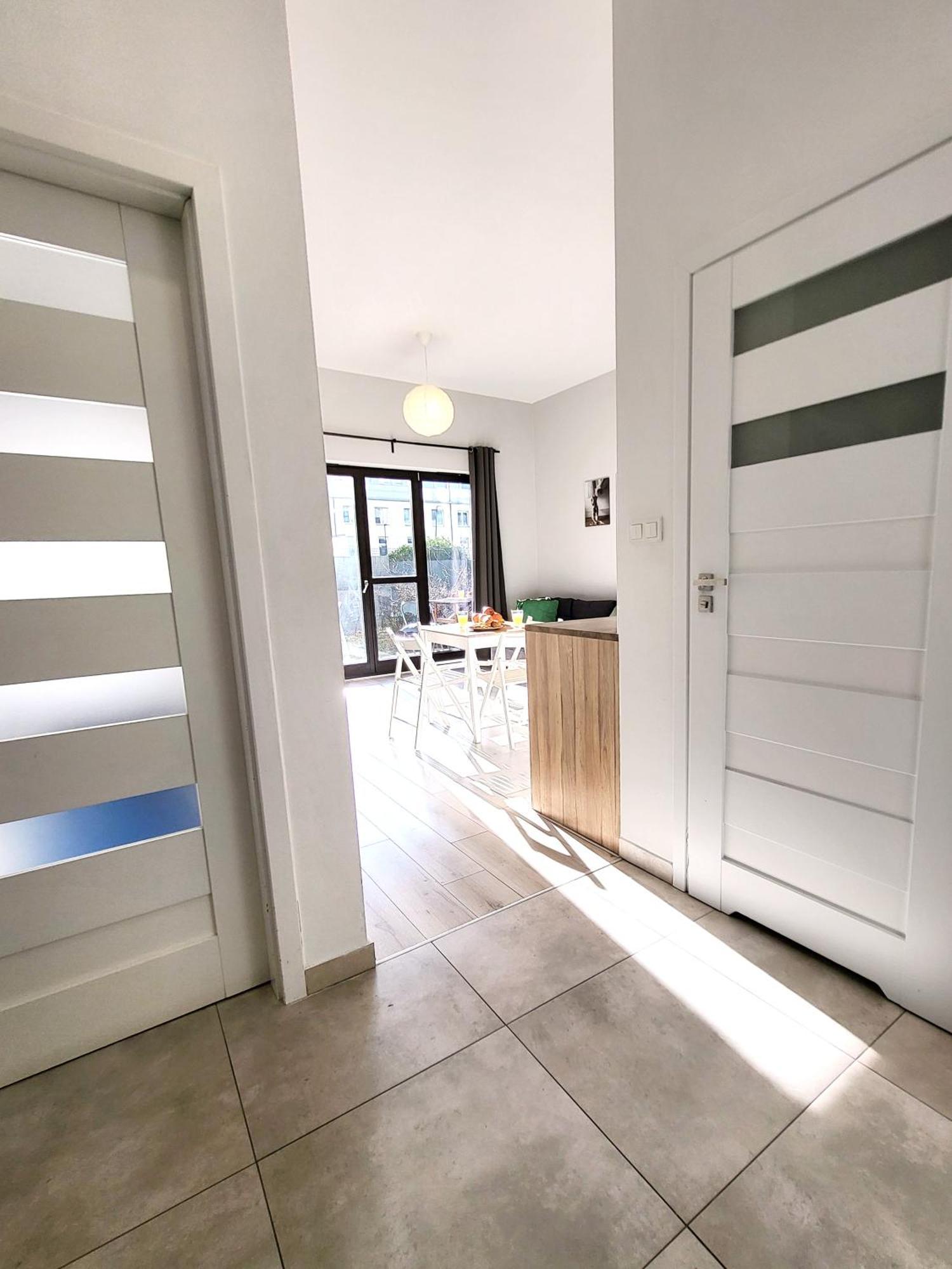 Chill Apartments City Link Varsavia Esterno foto